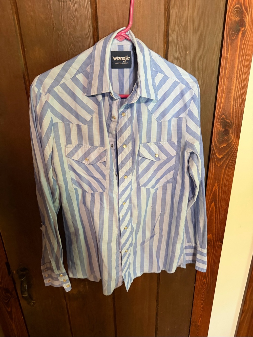 Vintage Wrangler Blue and White Striped Casual Button-Down Shirt